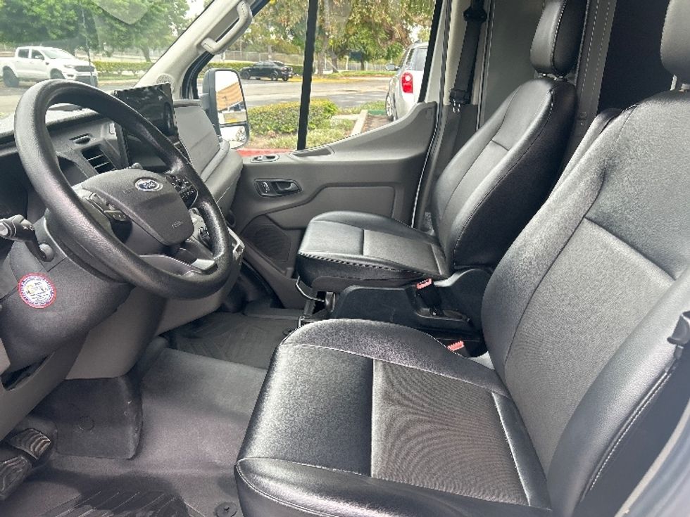 Cargo Van (Panel Van)-Alternative Fuel Trucks & Tractors-Ford-2022-TRAN350E-Torrance-CA-19,950\n\t\tmiles-$ 27,000 - Image 18