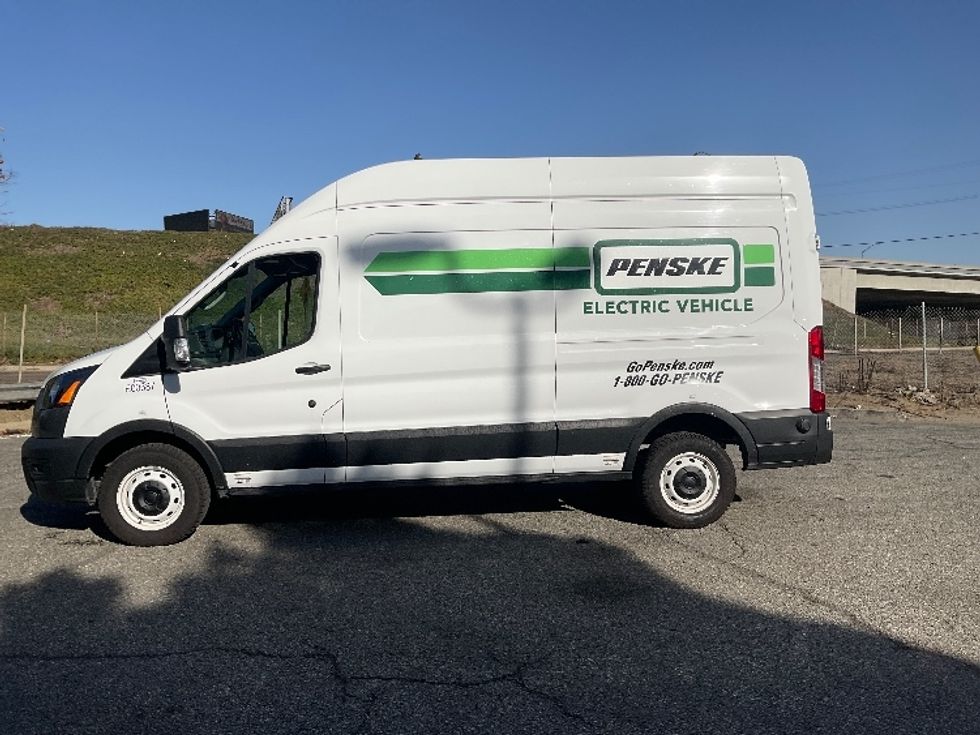 Cargo Van (Panel Van)-Alternative Fuel Trucks & Tractors-Ford-2022-TRAN350E-Torrance-CA-20,354\n\t\tmiles-$ 34,000 - Image 4