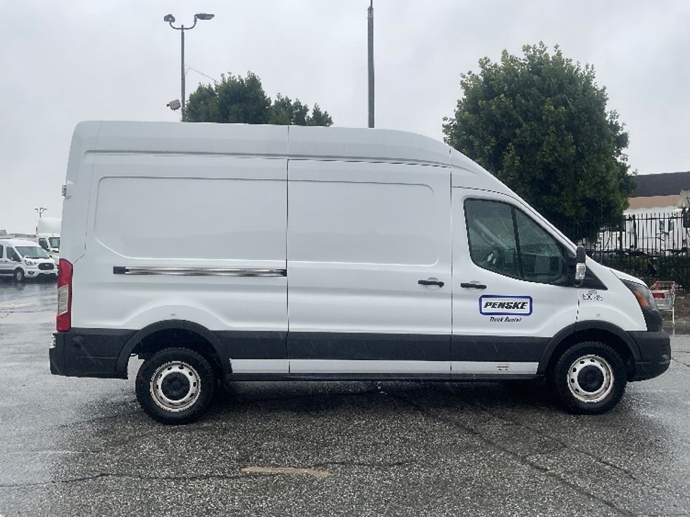 Cargo Van (Panel Van)-Alternative Fuel Trucks & Tractors-Ford-2022-TRAN350E-Torrance-CA-20,556\n\t\tmiles-$ 40,000 - Image 13