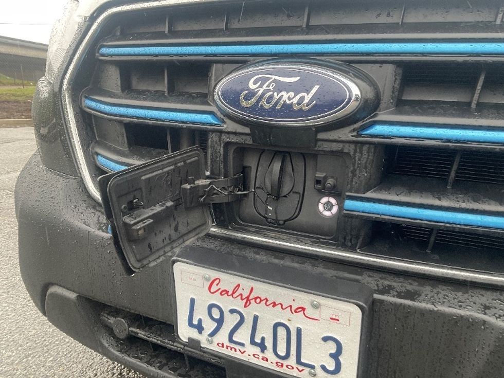 Cargo Van (Panel Van)-Alternative Fuel Trucks & Tractors-Ford-2022-TRAN350E-Torrance-CA-20,556\n\t\tmiles-$ 40,000 - Image 23