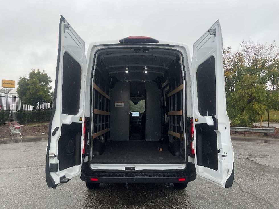 Cargo Van (Panel Van)-Alternative Fuel Trucks & Tractors-Ford-2022-TRAN350E-Torrance-CA-20,556\n\t\tmiles-$ 40,000 - Image 8