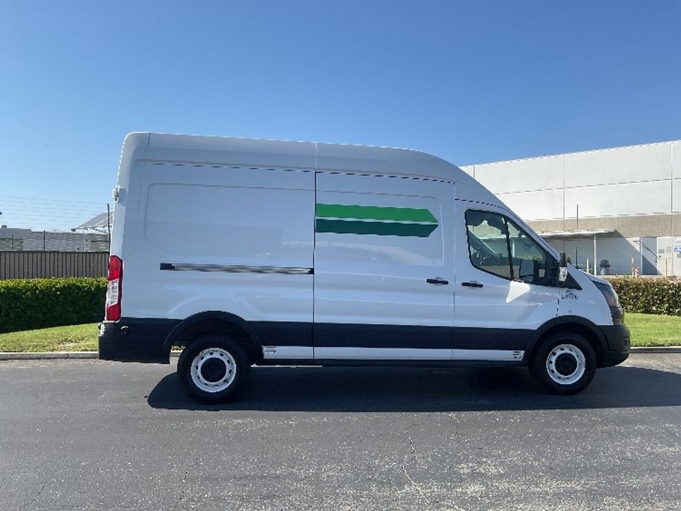 Cargo Van (Panel Van)-Alternative Fuel Trucks & Tractors-Ford-2022-TRAN350E-Torrance-CA-20,976\n\t\tmiles-$ 39,500 - Image 12