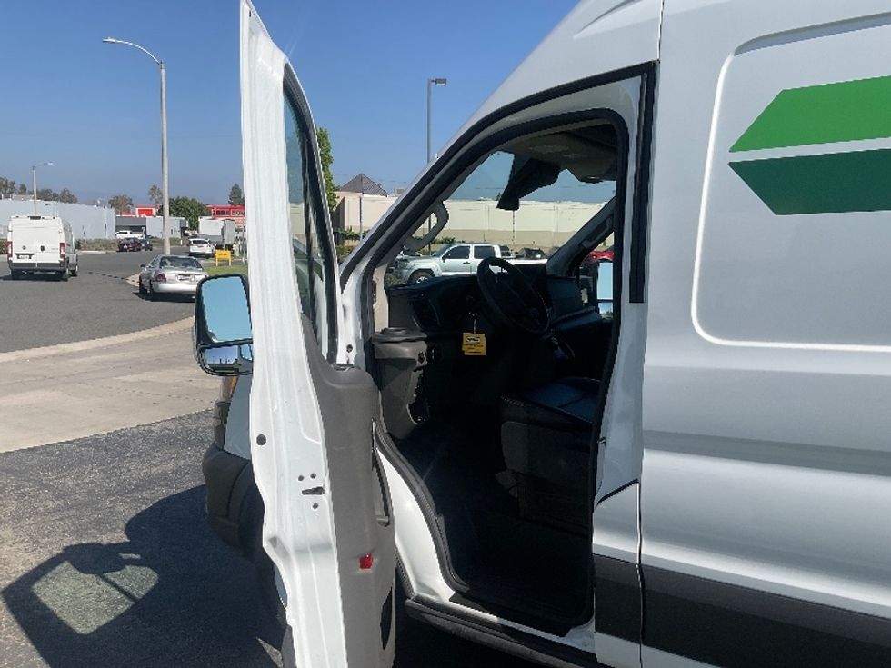 Cargo Van (Panel Van)-Alternative Fuel Trucks & Tractors-Ford-2022-TRAN350E-Torrance-CA-20,976\n\t\tmiles-$ 39,500 - Image 13