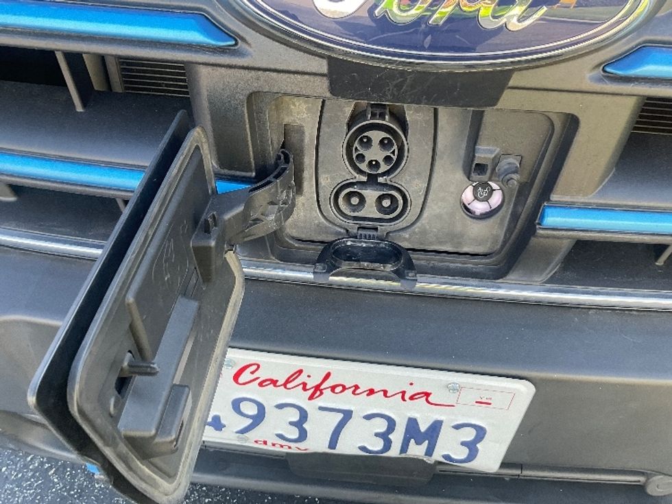 Cargo Van (Panel Van)-Alternative Fuel Trucks & Tractors-Ford-2022-TRAN350E-Torrance-CA-20,976\n\t\tmiles-$ 39,500 - Image 24