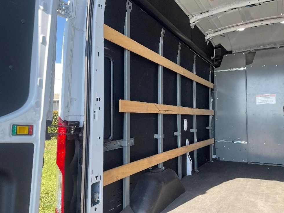 Cargo Van (Panel Van)-Alternative Fuel Trucks & Tractors-Ford-2022-TRAN350E-Torrance-CA-20,976\n\t\tmiles-$ 39,500 - Image 9