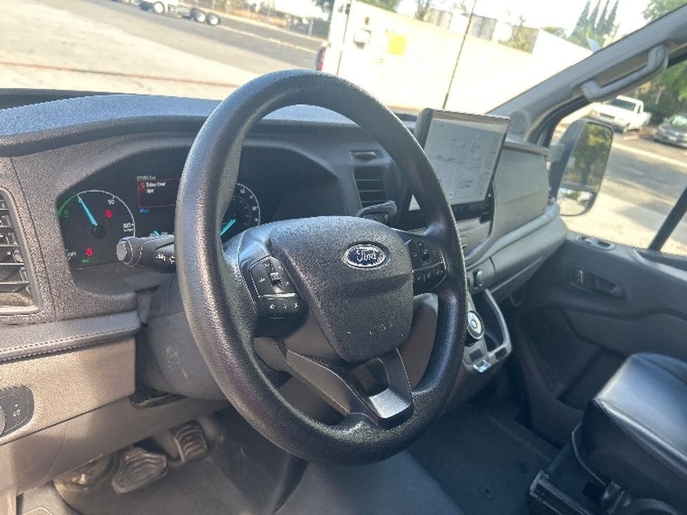 Cargo Van (Panel Van)-Alternative Fuel Trucks & Tractors-Ford-2022-TRAN350E-Torrance-CA-21,509\n\t\tmiles-$ 24,000 - Image 16