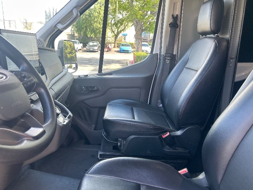 Cargo Van (Panel Van)-Alternative Fuel Trucks & Tractors-Ford-2022-TRAN350E-Torrance-CA-21,509\n\t\tmiles-$ 24,000 - Image 18