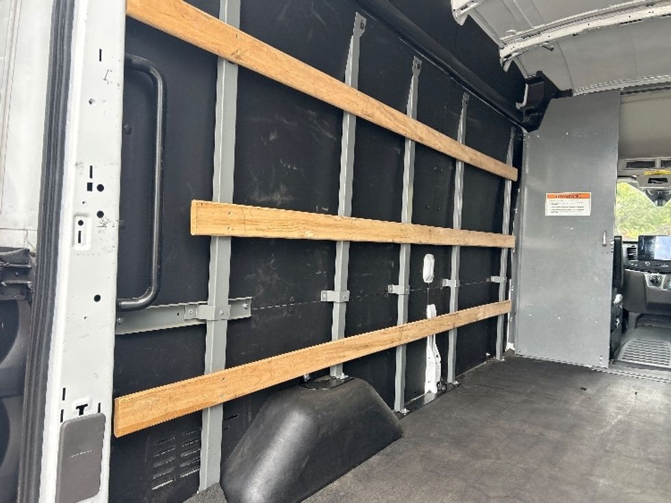 Cargo Van (Panel Van)-Alternative Fuel Trucks & Tractors-Ford-2022-TRAN350E-Torrance-CA-21,590\n\t\tmiles-$ 26,750 - Image 11