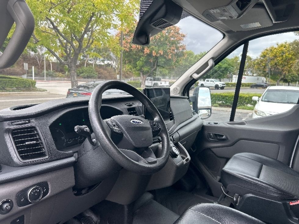 Cargo Van (Panel Van)-Alternative Fuel Trucks & Tractors-Ford-2022-TRAN350E-Torrance-CA-21,590\n\t\tmiles-$ 26,750 - Image 17