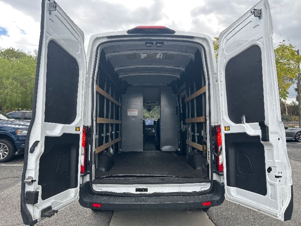 Cargo Van (Panel Van)-Alternative Fuel Trucks & Tractors-Ford-2022-TRAN350E-Torrance-CA-21,590\n\t\tmiles-$ 26,750 - Image 8