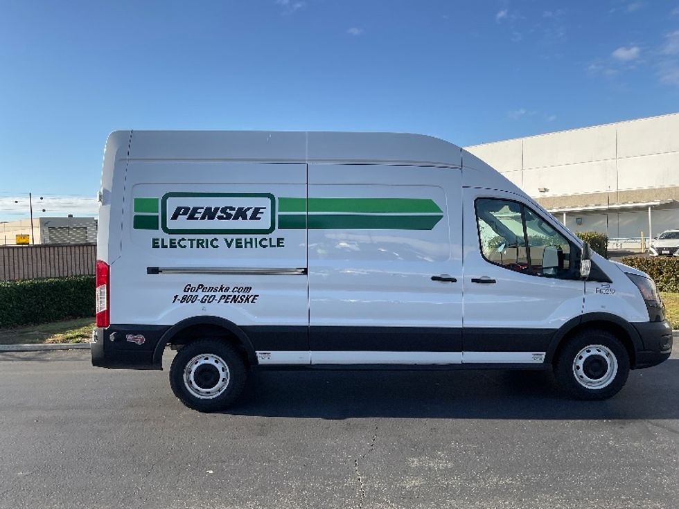 Cargo Van (Panel Van)-Alternative Fuel Trucks & Tractors-Ford-2022-TRAN350E-Torrance-CA-23,418\n\t\tmiles-$ 40,000 - Image 14