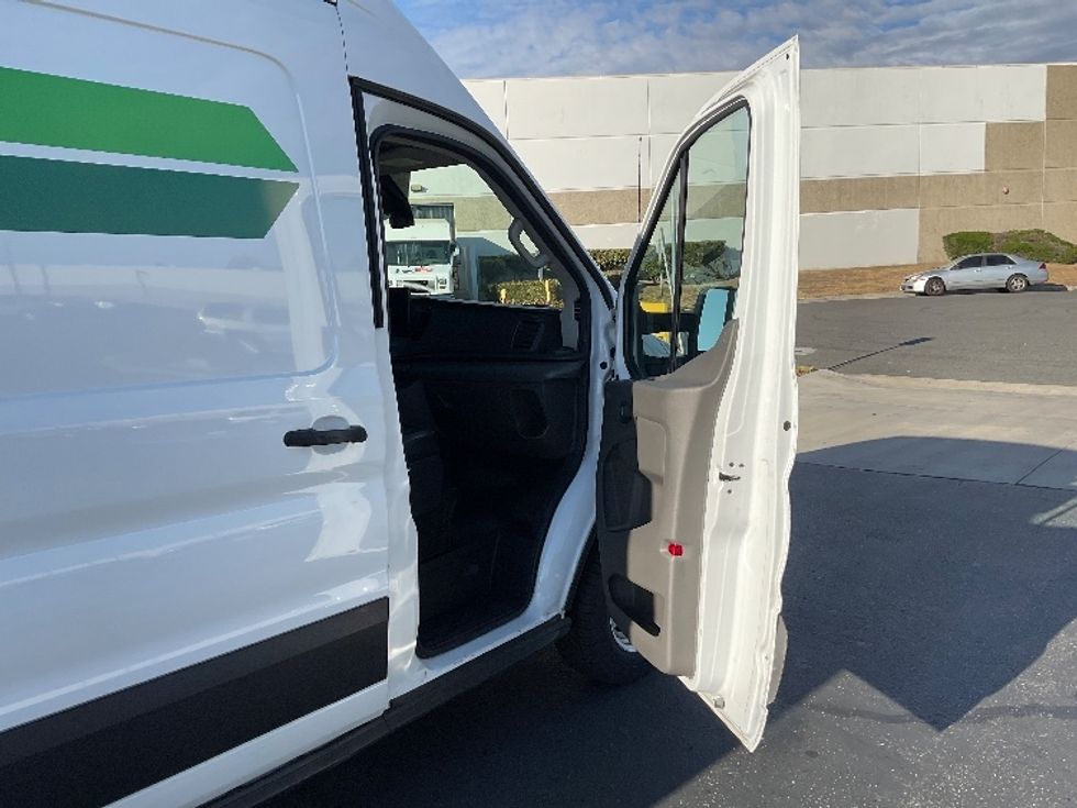 Cargo Van (Panel Van)-Alternative Fuel Trucks & Tractors-Ford-2022-TRAN350E-Torrance-CA-23,418\n\t\tmiles-$ 40,000 - Image 19