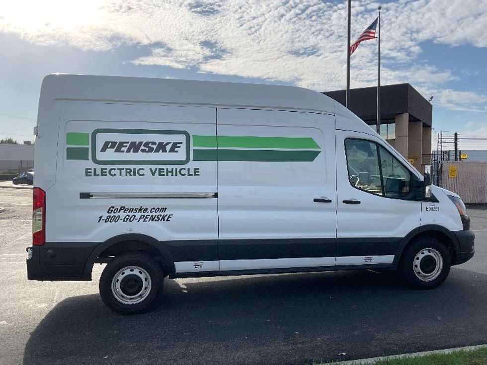 Cargo Van (Panel Van)-Alternative Fuel Trucks & Tractors-Ford-2022-TRAN350E-Torrance-CA-24,921\n\t\tmiles-$ 23,750 - Image 14