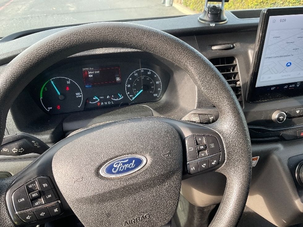 Cargo Van (Panel Van)-Alternative Fuel Trucks & Tractors-Ford-2022-TRAN350E-Torrance-CA-24,921\n\t\tmiles-$ 23,750 - Image 17