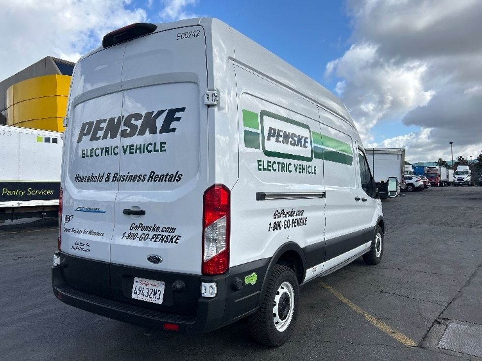 Cargo Van (Panel Van)-Alternative Fuel Trucks & Tractors-Ford-2022-TRAN350E-Torrance-CA-26,040\n\t\tmiles-$ 40,000 - Image 12