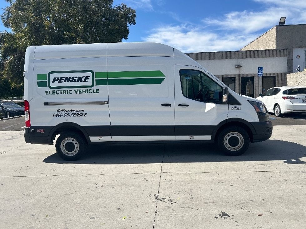 Cargo Van (Panel Van)-Alternative Fuel Trucks & Tractors-Ford-2022-TRAN350E-Torrance-CA-27,204\n\t\tmiles-$ 23,500 - Image 15