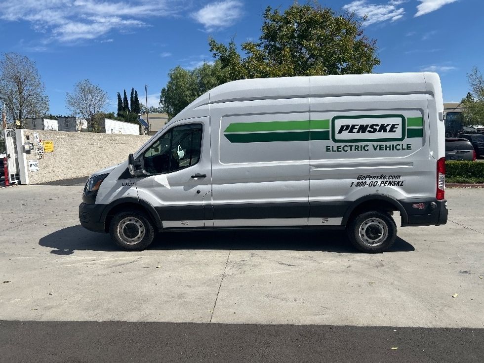 Cargo Van (Panel Van)-Alternative Fuel Trucks & Tractors-Ford-2022-TRAN350E-Torrance-CA-27,204\n\t\tmiles-$ 23,500 - Image 4