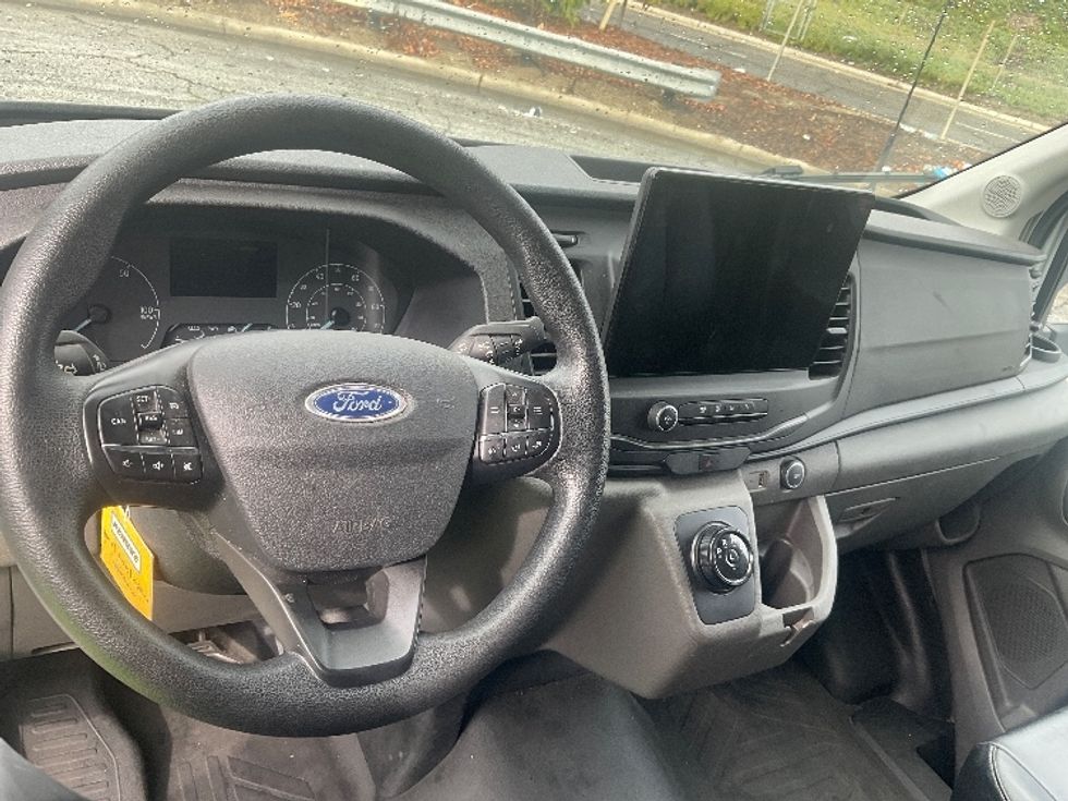 Cargo Van (Panel Van)-Alternative Fuel Trucks & Tractors-Ford-2022-TRAN350E-Torrance-CA-28,962\n\t\tmiles-$ 40,000 - Image 17