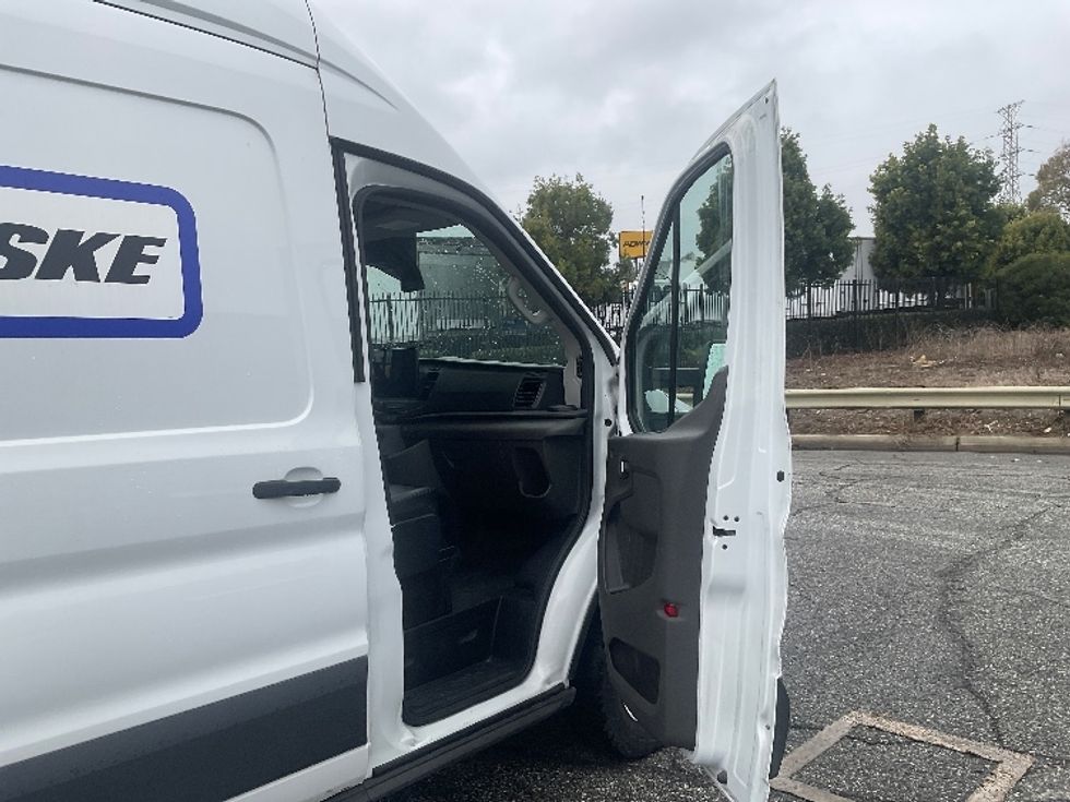 Cargo Van (Panel Van)-Alternative Fuel Trucks & Tractors-Ford-2022-TRAN350E-Torrance-CA-28,962\n\t\tmiles-$ 40,000 - Image 20