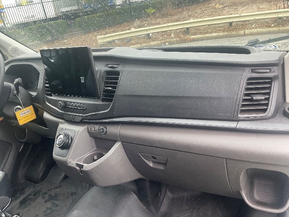 Cargo Van (Panel Van)-Alternative Fuel Trucks & Tractors-Ford-2022-TRAN350E-Torrance-CA-28,962\n\t\tmiles-$ 40,000 - Image 21