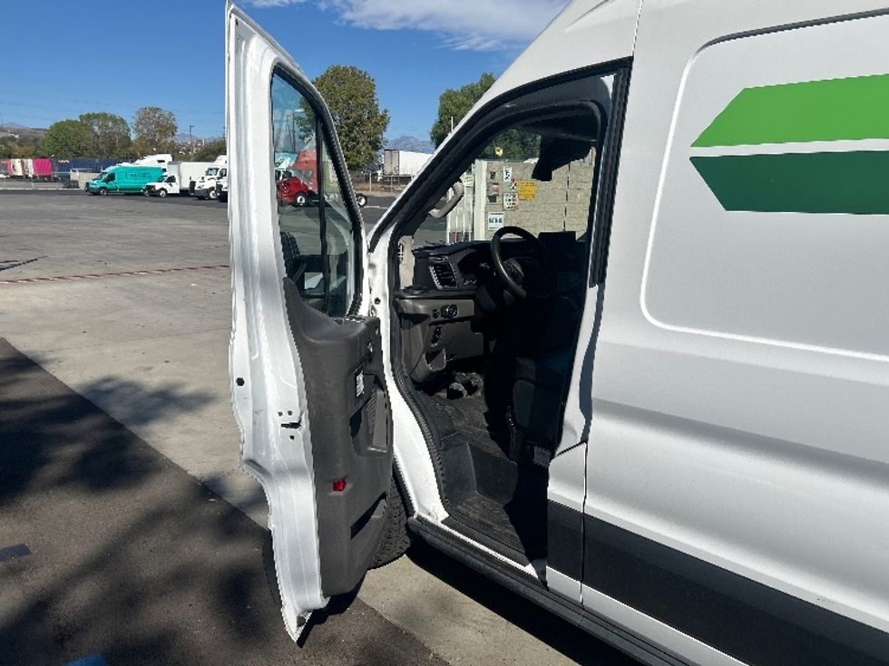 Cargo Van (Panel Van)-Alternative Fuel Trucks & Tractors-Ford-2022-TRAN350E-Torrance-CA-29,154\n\t\tmiles-$ 23,250 - Image 15