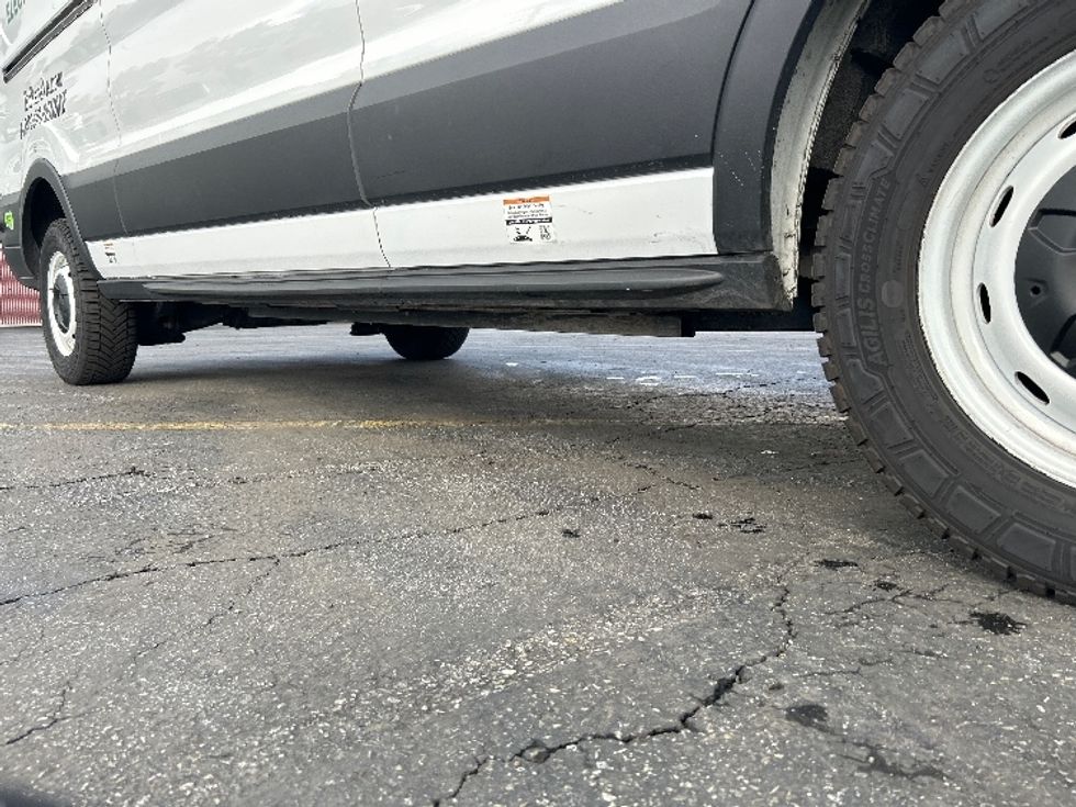 Cargo Van (Panel Van)-Alternative Fuel Trucks & Tractors-Ford-2022-TRAN350E-Torrance-CA-30,238\n\t\tmiles-$ 34,000 - Image 13