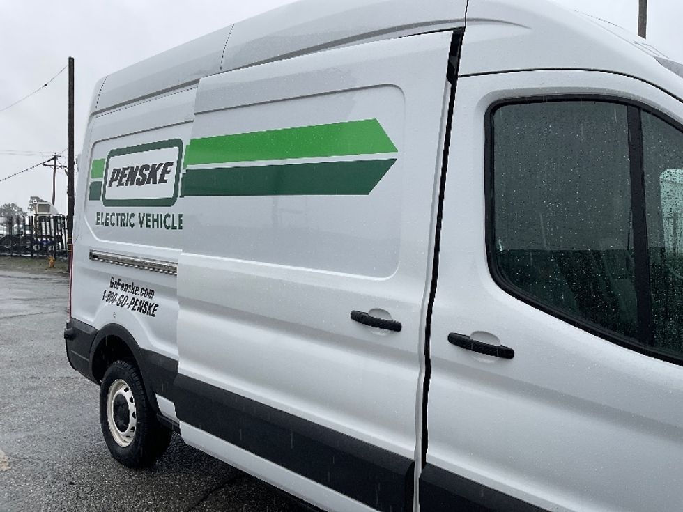 Cargo Van (Panel Van)-Alternative Fuel Trucks & Tractors-Ford-2022-TRAN350E-Torrance-CA-30,670\n\t\tmiles-$ 40,000 - Image 26