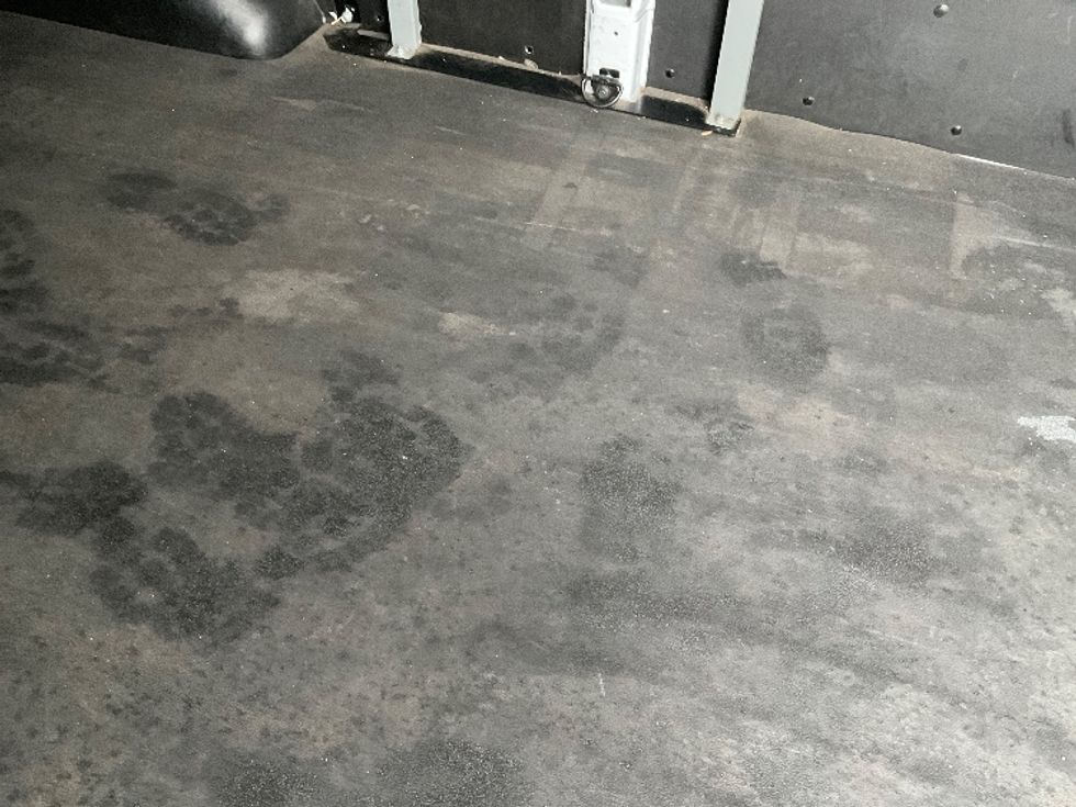 Cargo Van (Panel Van)-Alternative Fuel Trucks & Tractors-Ford-2022-TRAN350E-Torrance-CA-30,670\n\t\tmiles-$ 40,000 - Image 28