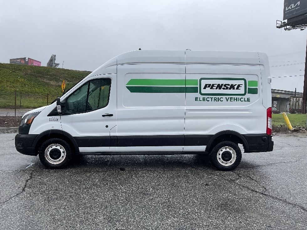 Cargo Van (Panel Van)-Alternative Fuel Trucks & Tractors-Ford-2022-TRAN350E-Torrance-CA-30,670\n\t\tmiles-$ 40,000 - Image 4
