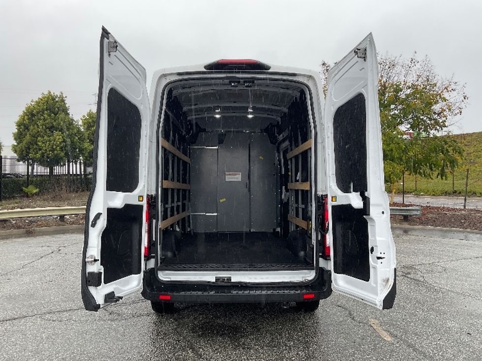 Cargo Van (Panel Van)-Alternative Fuel Trucks & Tractors-Ford-2022-TRAN350E-Torrance-CA-30,670\n\t\tmiles-$ 40,000 - Image 8