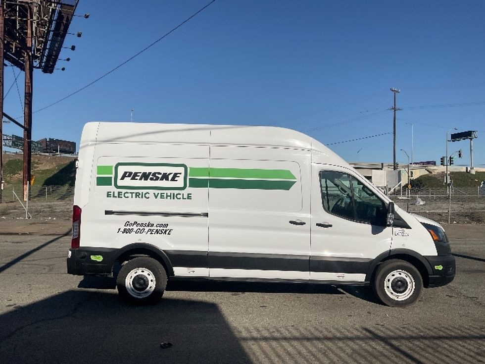 Cargo Van (Panel Van)-Alternative Fuel Trucks & Tractors-Ford-2022-TRAN350E-Torrance-CA-31,520\n\t\tmiles-$ 33,500 - Image 15