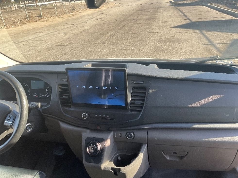 Cargo Van (Panel Van)-Alternative Fuel Trucks & Tractors-Ford-2022-TRAN350E-Torrance-CA-31,520\n\t\tmiles-$ 33,500 - Image 21