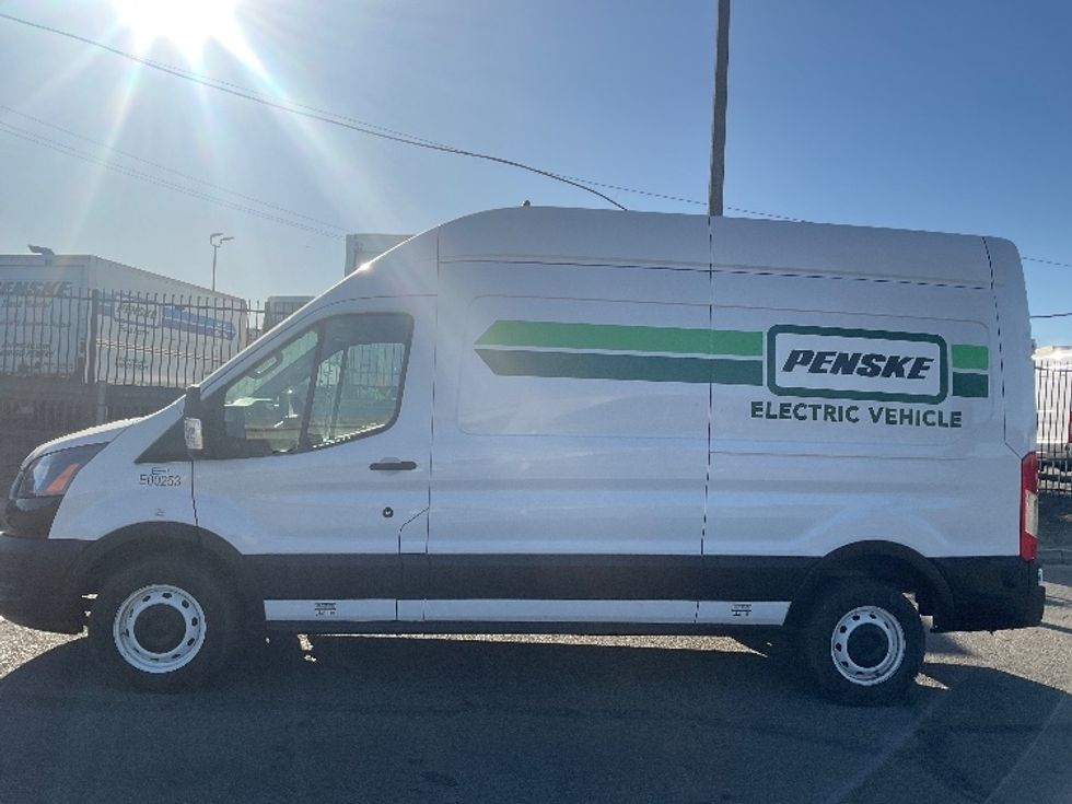Cargo Van (Panel Van)-Alternative Fuel Trucks & Tractors-Ford-2022-TRAN350E-Torrance-CA-31,520\n\t\tmiles-$ 33,500 - Image 4