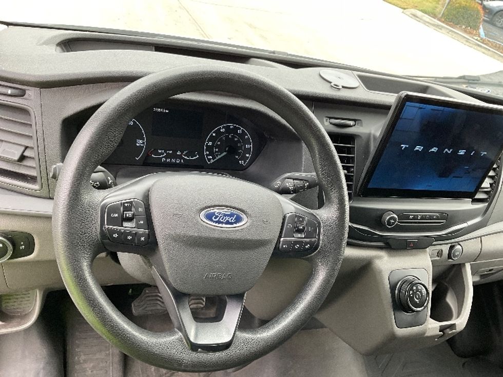 Cargo Van (Panel Van)-Alternative Fuel Trucks & Tractors-Ford-2022-TRAN350E-Torrance-CA-31,994\n\t\tmiles-$ 40,000 - Image 17