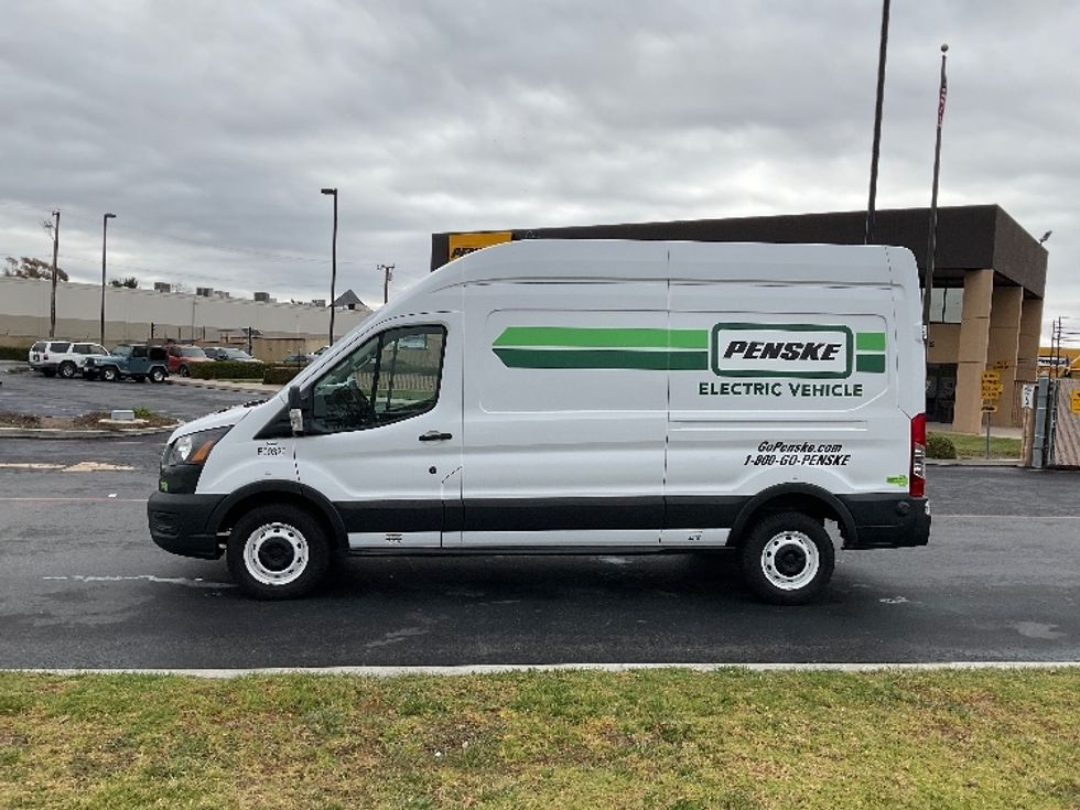 Cargo Van (Panel Van)-Alternative Fuel Trucks & Tractors-Ford-2022-TRAN350E-Torrance-CA-31,994\n\t\tmiles-$ 40,000 - Image 4