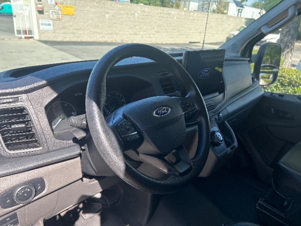 Cargo Van (Panel Van)-Alternative Fuel Trucks & Tractors-Ford-2022-TRAN350E-Torrance-CA-32,275\n\t\tmiles-$ 23,000 - Image 16