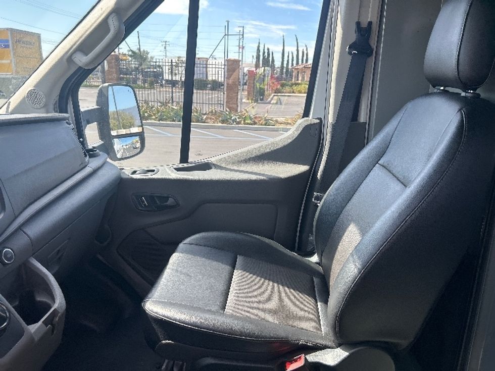 Cargo Van (Panel Van)-Alternative Fuel Trucks & Tractors-Ford-2022-TRAN350E-Torrance-CA-34,800\n\t\tmiles-$ 22,750 - Image 18