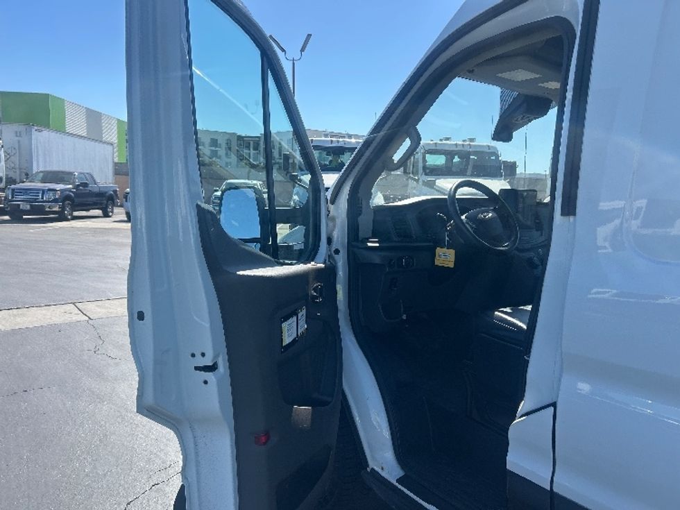 Cargo Van (Panel Van)-Alternative Fuel Trucks & Tractors-Ford-2022-TRAN350E-Torrance-CA-43,147\n\t\tmiles-$ 35,500 - Image 16