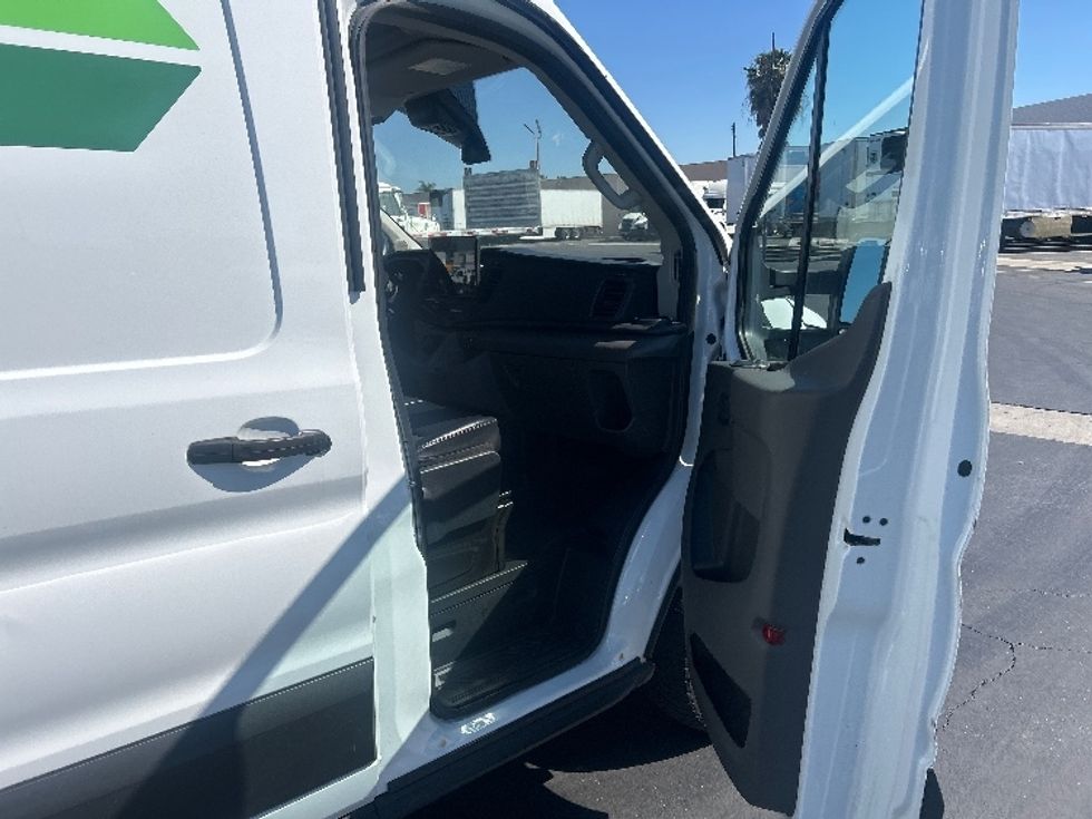 Cargo Van (Panel Van)-Alternative Fuel Trucks & Tractors-Ford-2022-TRAN350E-Torrance-CA-43,147\n\t\tmiles-$ 35,500 - Image 20