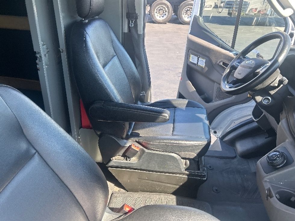 Cargo Van (Panel Van)-Alternative Fuel Trucks & Tractors-Ford-2022-TRAN350E-Torrance-CA-43,147\n\t\tmiles-$ 35,500 - Image 22