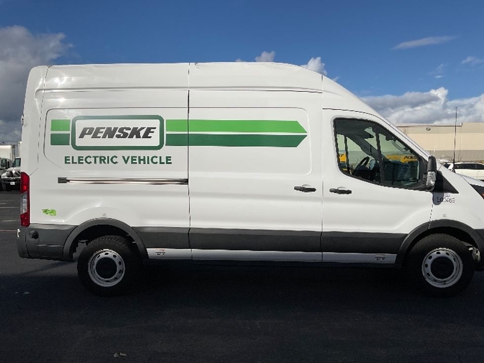Cargo Van (Panel Van)-Alternative Fuel Trucks & Tractors-Ford-2022-TRAN350E-Torrance-CA-43,461\n\t\tmiles-$ 21,250 - Image 15