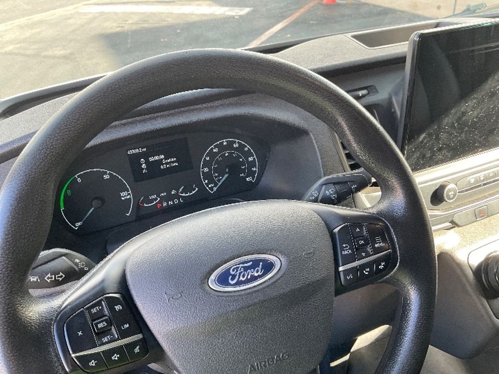 Cargo Van (Panel Van)-Alternative Fuel Trucks & Tractors-Ford-2022-TRAN350E-Torrance-CA-43,461\n\t\tmiles-$ 21,250 - Image 18