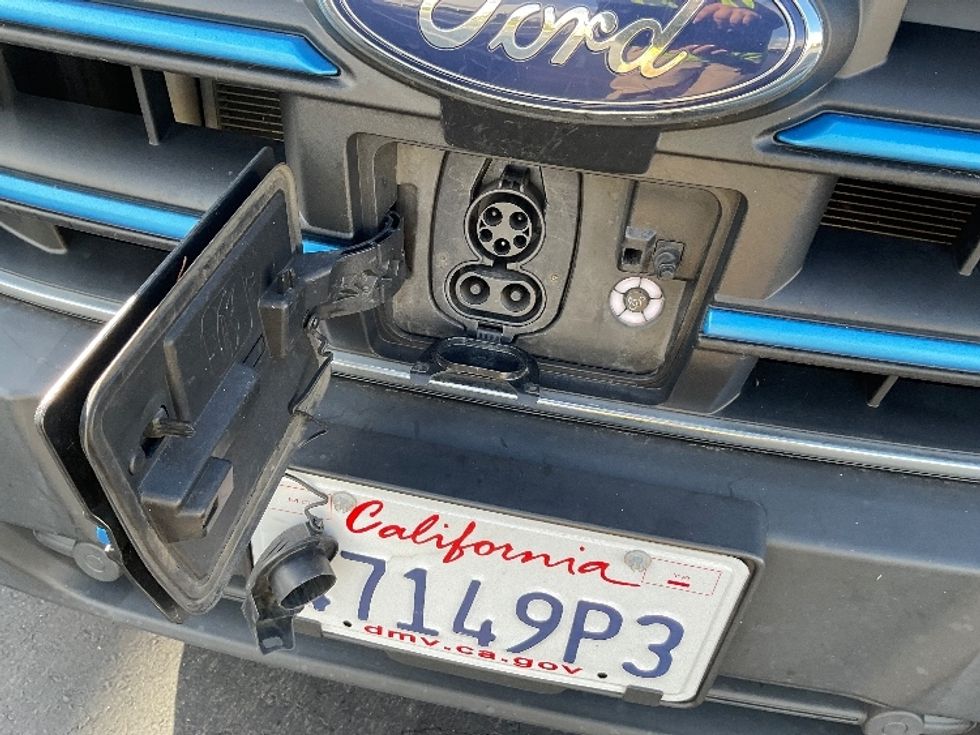 Cargo Van (Panel Van)-Alternative Fuel Trucks & Tractors-Ford-2022-TRAN350E-Torrance-CA-43,461\n\t\tmiles-$ 21,250 - Image 26