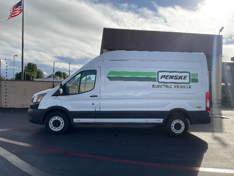 Cargo Van (Panel Van)-Alternative Fuel Trucks & Tractors-Ford-2022-TRAN350E-Torrance-CA-43,461\n\t\tmiles-$ 21,250 - Image 4