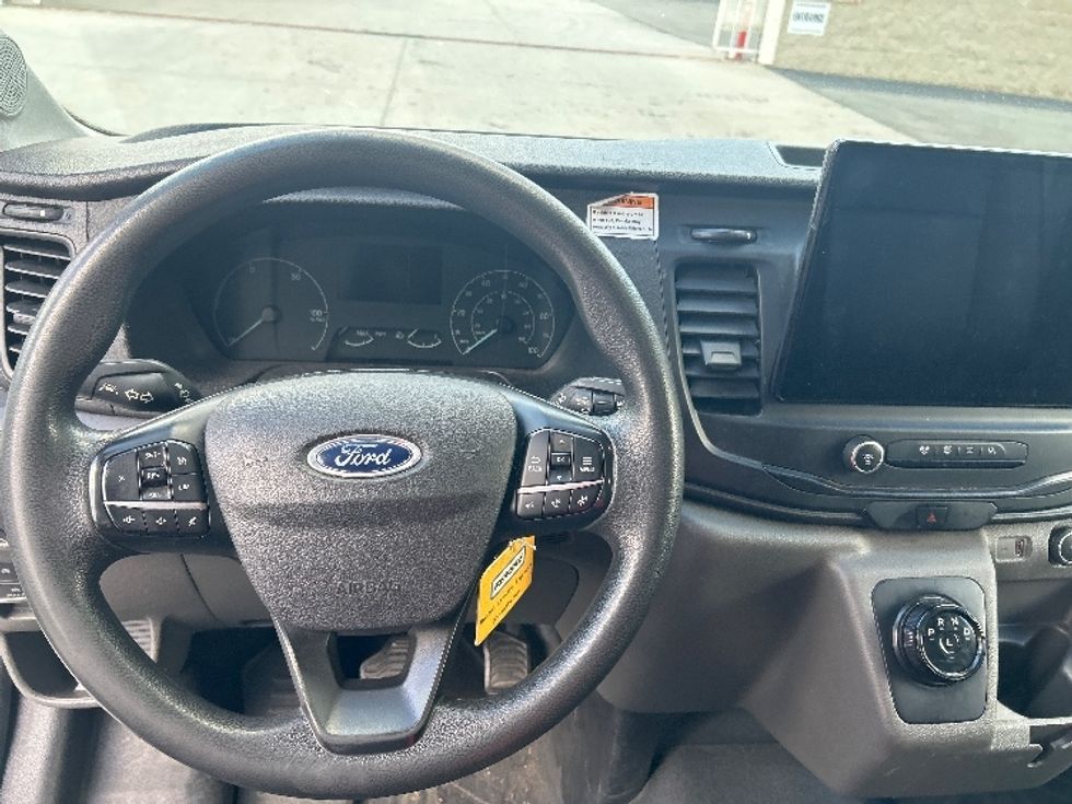 Cargo Van (Panel Van)-Alternative Fuel Trucks & Tractors-Ford-2022-TRAN350E-Torrance-CA-46,118\n\t\tmiles-$ 21,750 - Image 17