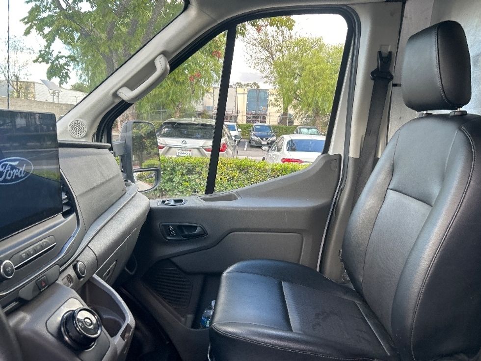 Cargo Van (Panel Van)-Alternative Fuel Trucks & Tractors-Ford-2022-TRAN350E-Torrance-CA-46,118\n\t\tmiles-$ 21,750 - Image 18