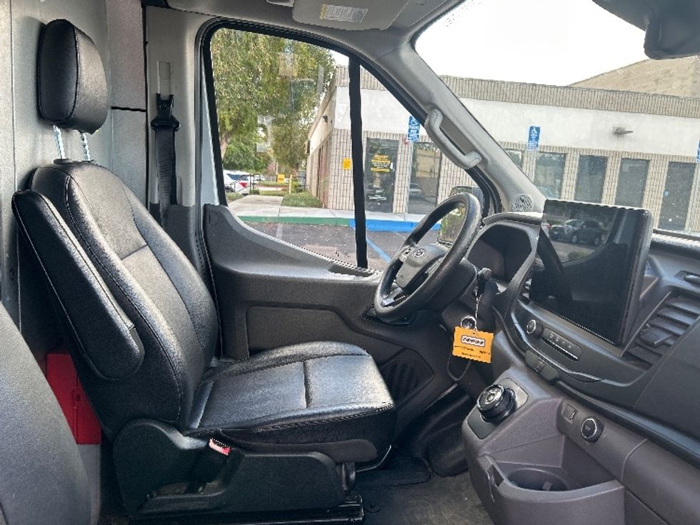 Cargo Van (Panel Van)-Alternative Fuel Trucks & Tractors-Ford-2022-TRAN350E-Torrance-CA-46,118\n\t\tmiles-$ 21,750 - Image 21