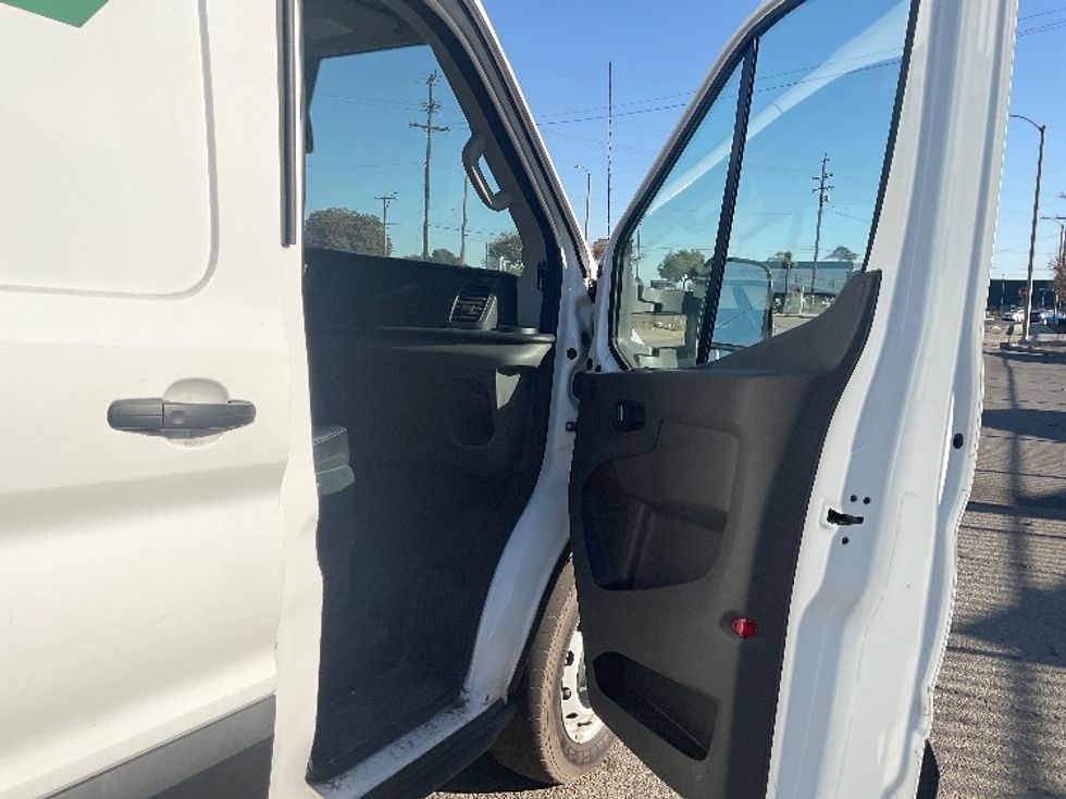 Cargo Van (Panel Van)-Alternative Fuel Trucks & Tractors-Ford-2022-TRAN350E-Torrance-CA-51,517\n\t\tmiles-$ 18,000 - Image 20