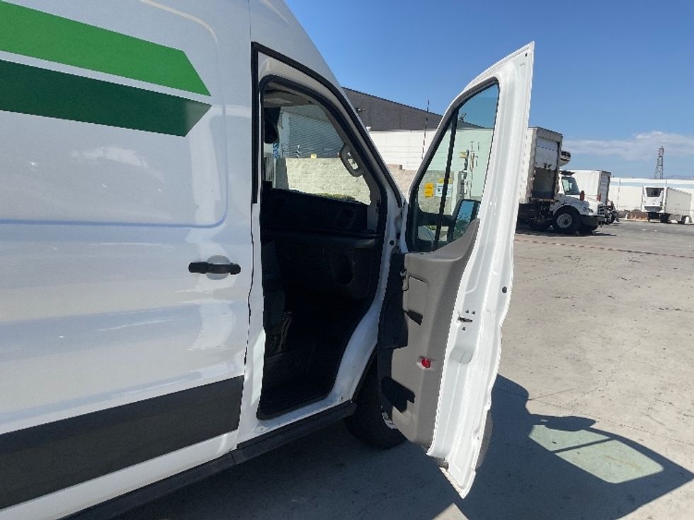 Cargo Van (Panel Van)-Alternative Fuel Trucks & Tractors-Ford-2022-TRAN350E-Torrance-CA-52,431\n\t\tmiles-$ 35,000 - Image 15