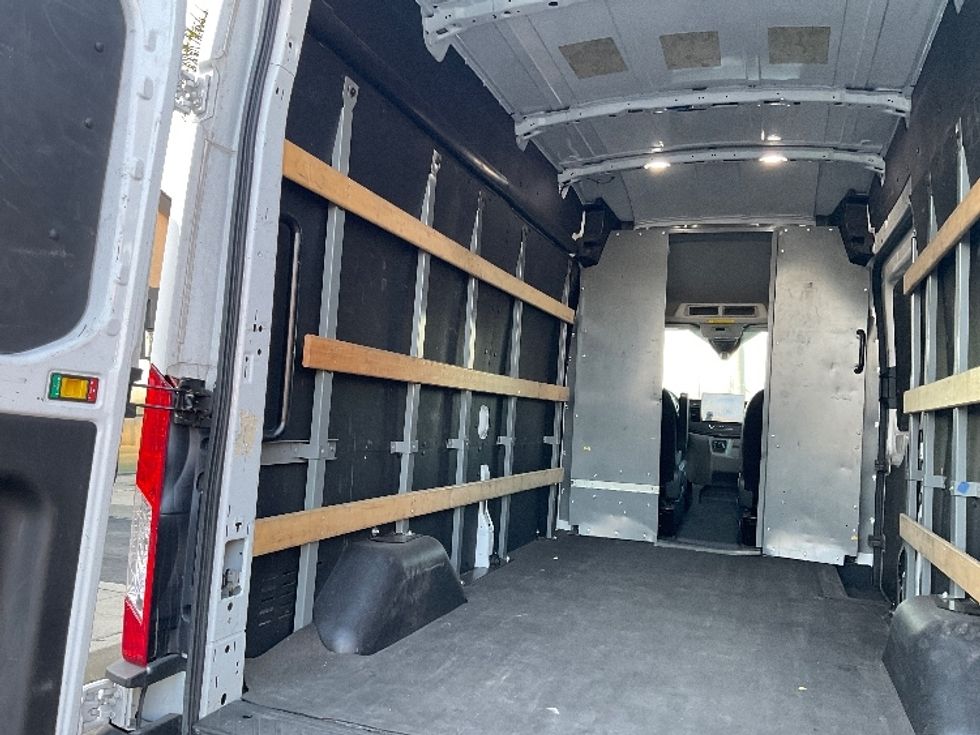 Cargo Van (Panel Van)-Alternative Fuel Trucks & Tractors-Ford-2022-TRAN350E-Torrance-CA-52,654\n\t\tmiles-$ 33,500 - Image 11